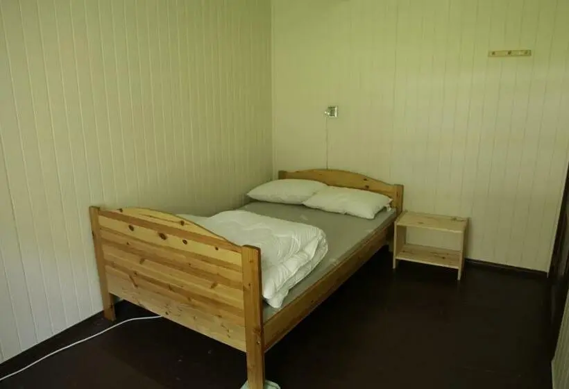 Standard Yhden Hengen Huone Jaettu Kylpyhuone, Brekke Gard Hostel