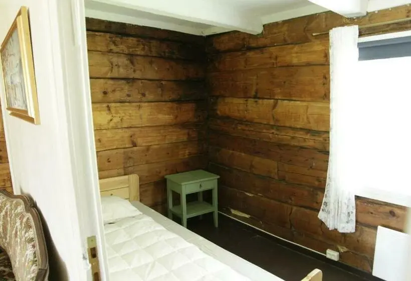 Standard Yhden Hengen Huone Jaettu Kylpyhuone, Brekke Gard Hostel
