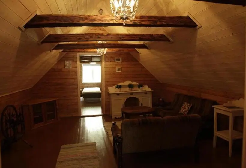 Vuode Makuusalissa, Brekke Gard Hostel