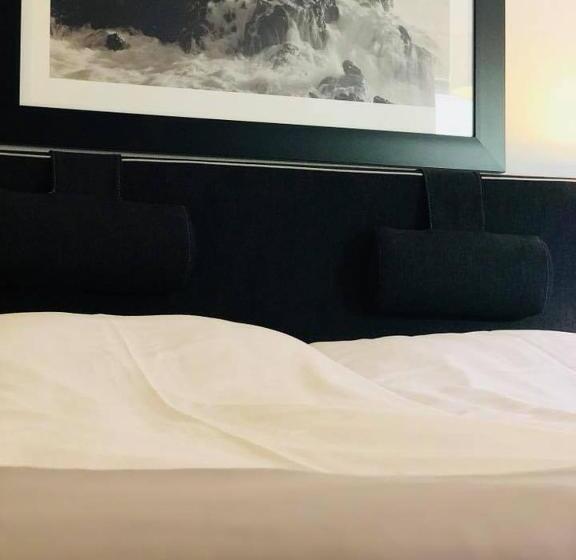 Семейный Номер, Bjerkvik Hotell