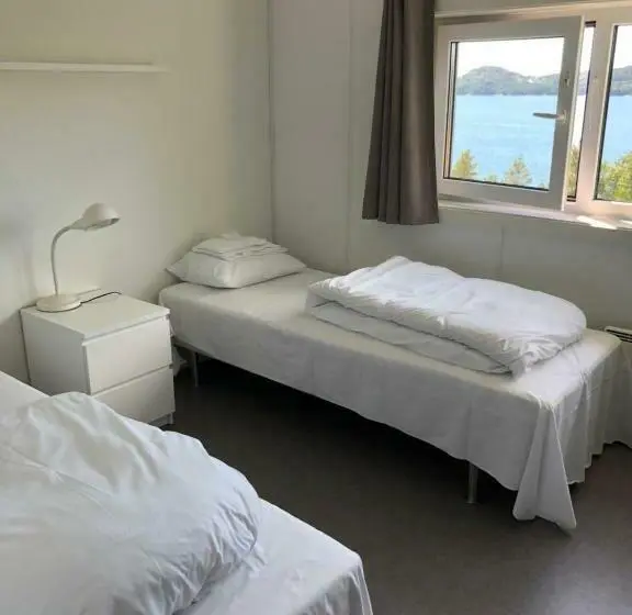 Standard Kolmen Hengen Huone, Ansgar Summer