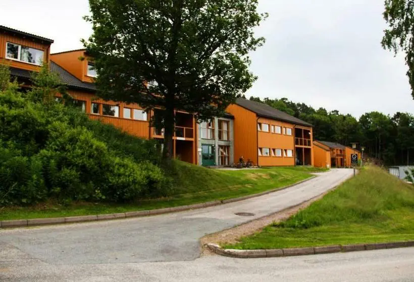 Economy Triple Room, Ansgar Summer