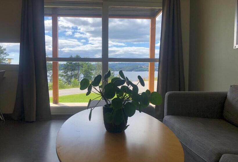 شقة 3 غرف, Ansgar Summer