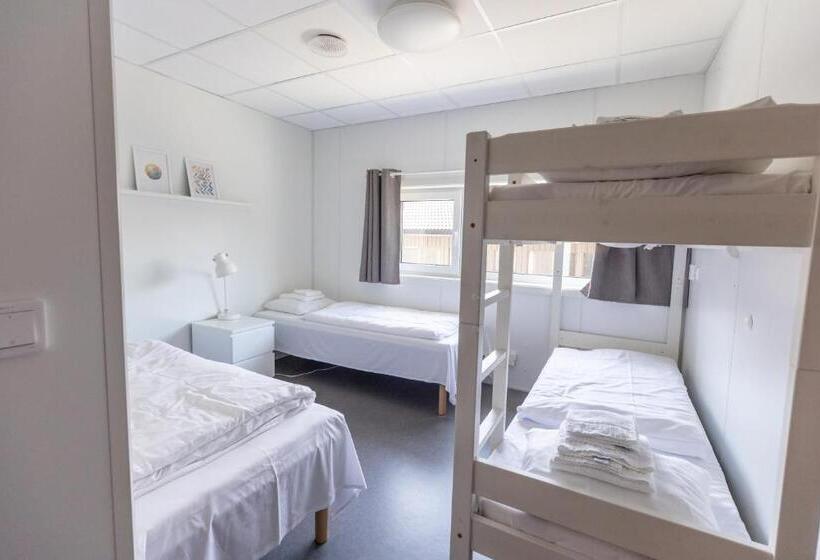 غرفة عائلية, Ansgar Summer