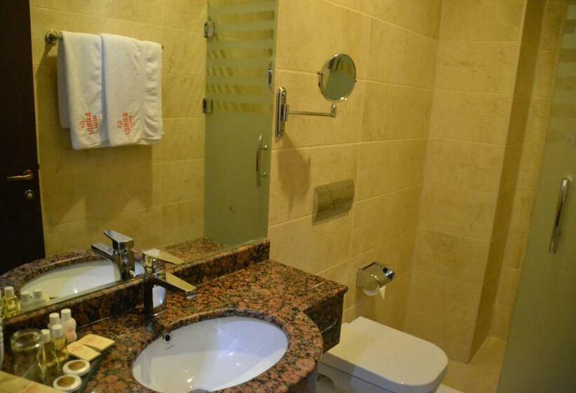 اتاق استاندارد یک نفره, Banoj
