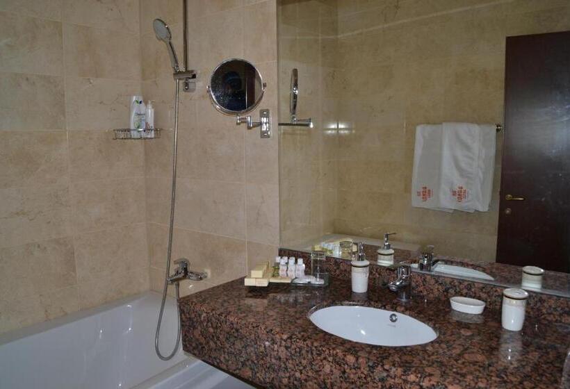 سوئیت کلاسیک, Banoj