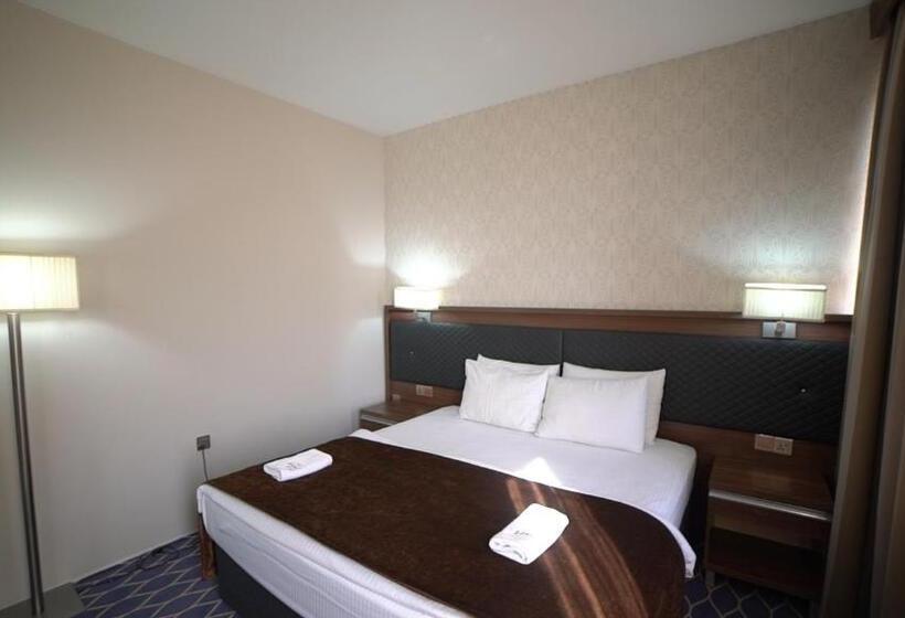 سوئیت کلاسیک, Banoj