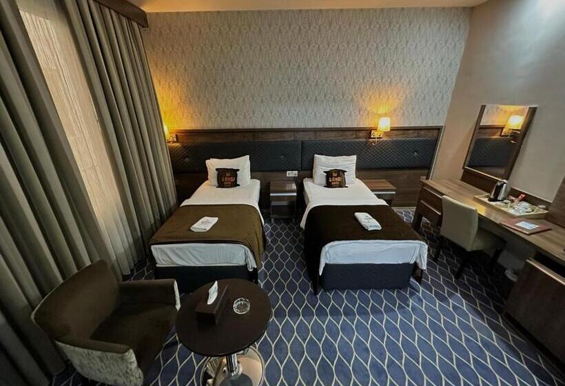 اتاق استاندارد, Banoj