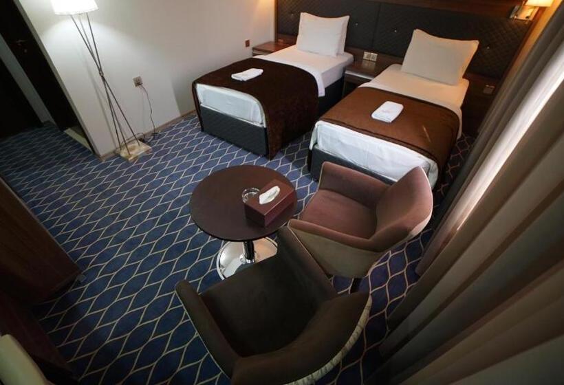 اتاق استاندارد, Banoj