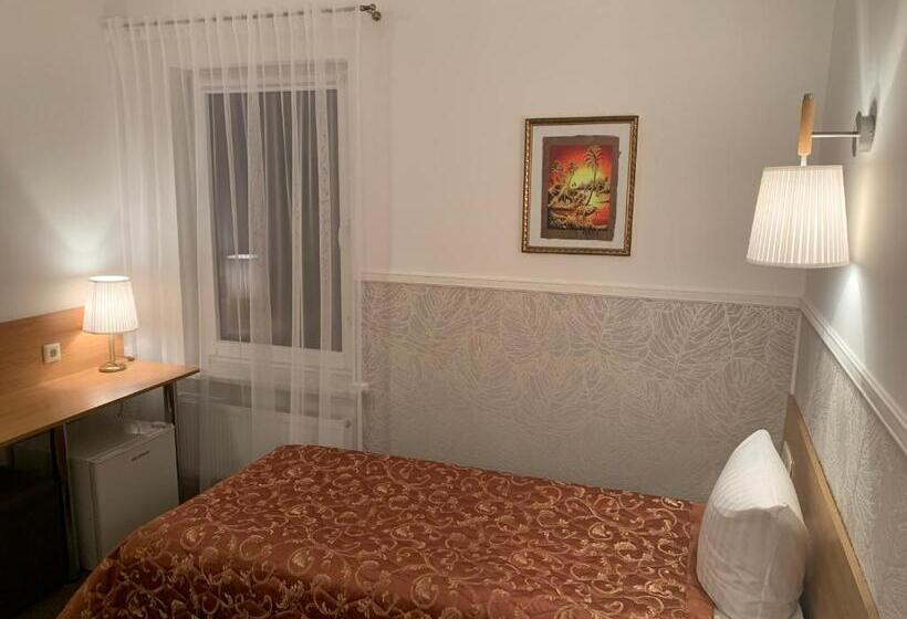 اتاق استاندارد, Broliu Vila