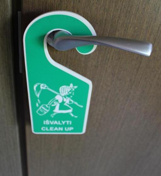 استودیوی استاندارد, Broliu Vila