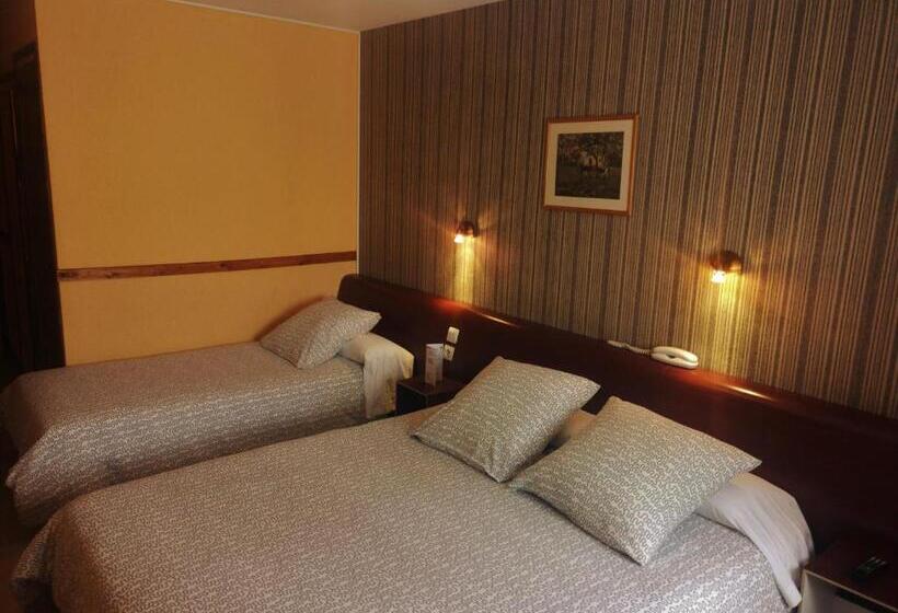 Quarto Triplo Standart, Copacabana