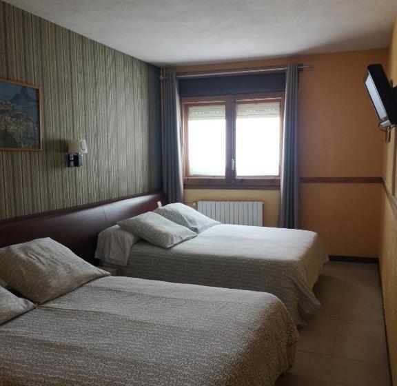 Quarto Quadruple Economy, Copacabana