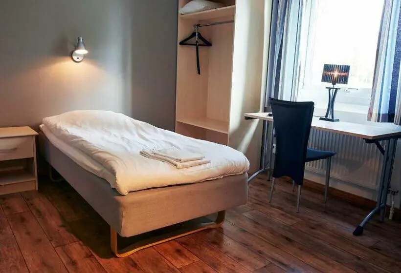 Standard Yhden Hengen Huone Jaettu Kylpyhuone, First Camp Ansia Lycksele