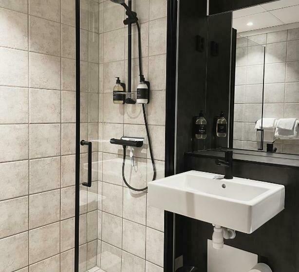 Номер Стандарт, Hovdestøylen