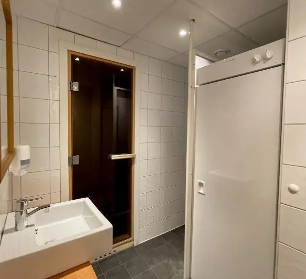 Huoneisto 4 Makuuhuonetta, Hovdestøylen