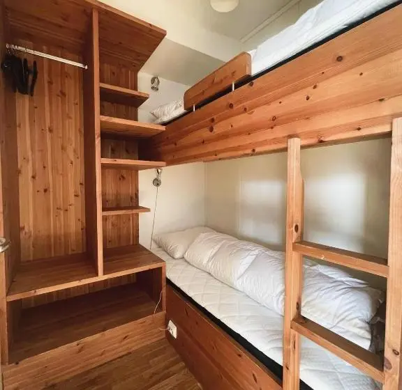 Huoneisto 4 Makuuhuonetta, Hovdestøylen