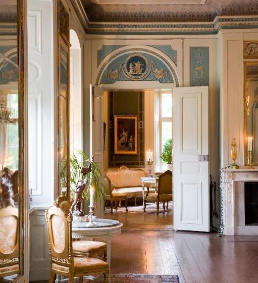 سوییت با چشمانداز باغ, Husby Sateri