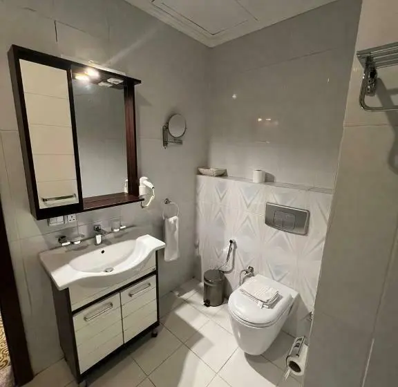 اتاق استاندارد یک نفره, Jouhayna Hotel&suite