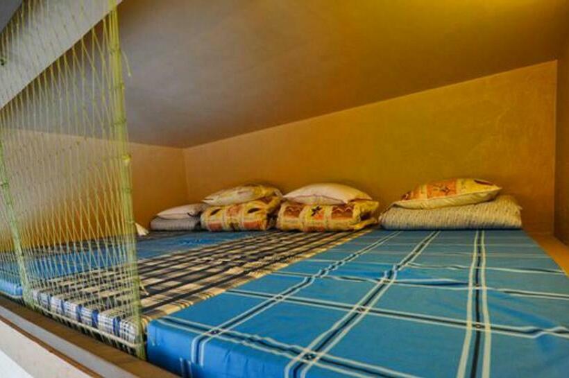 بانگلوی استاندارد, Kapteinu Osta