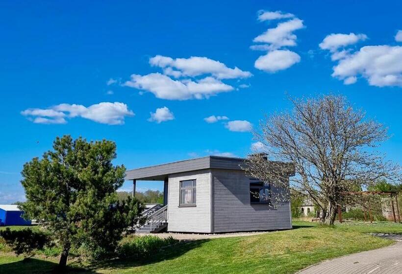 بانگلوی استاندارد, Kapteinu Osta