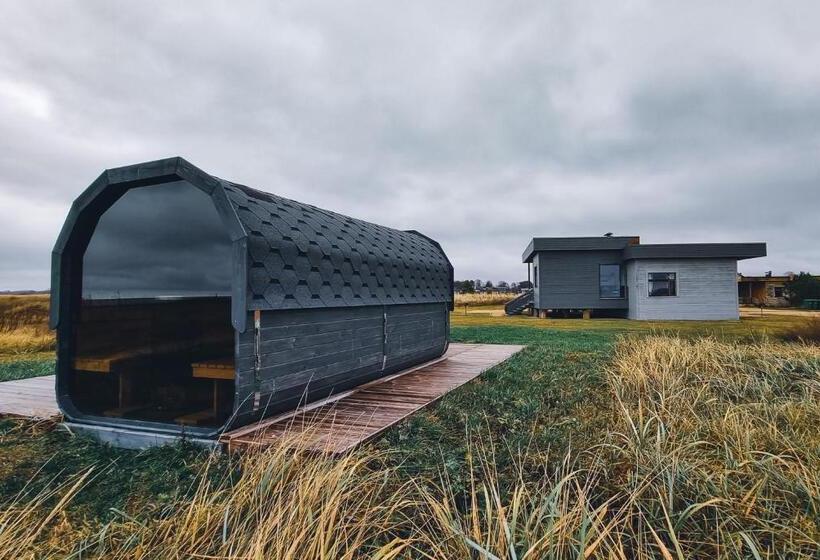 بانگلوی لوکس, Kapteinu Osta