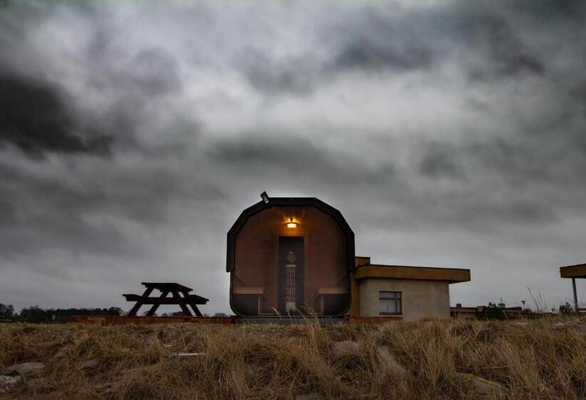 بانگلوی لوکس, Kapteinu Osta