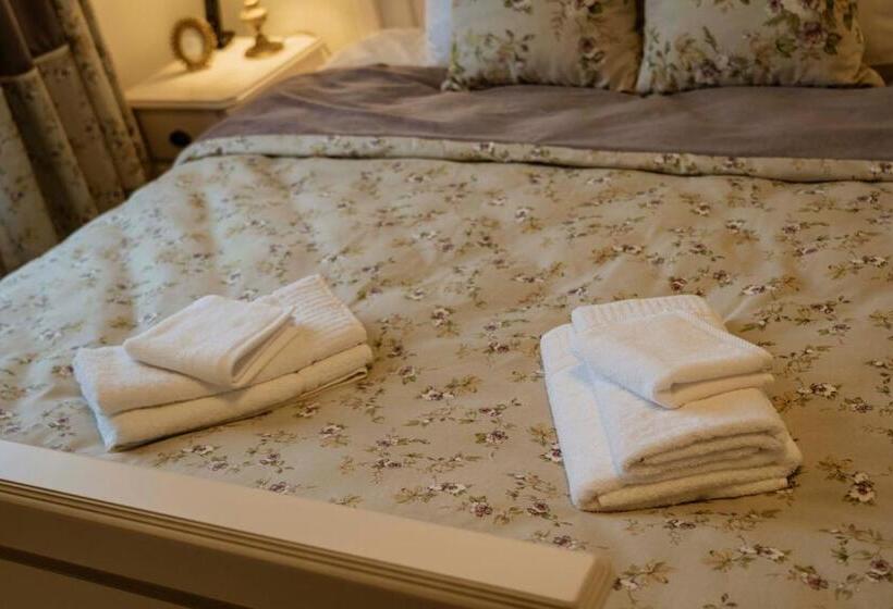 اتاق استاندارد, Roze Villa