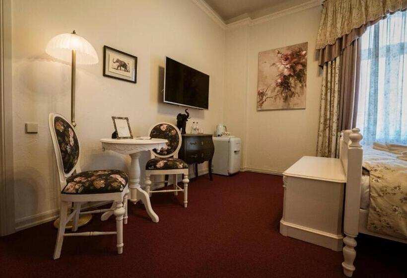 اتاق استاندارد, Roze Villa