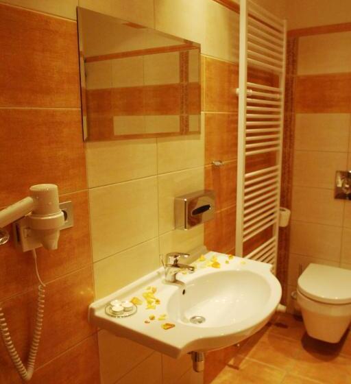 4인용 스탠다드 룸, Slovan