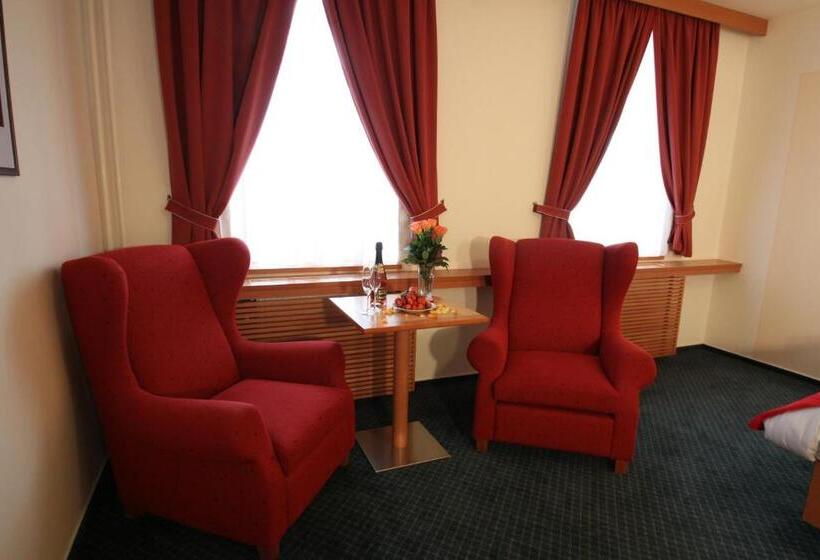 4인용 스탠다드 룸, Slovan