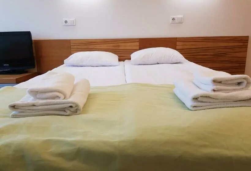 اتاق استاندارد, Tartu Rakendusliku Kolledži Hotell