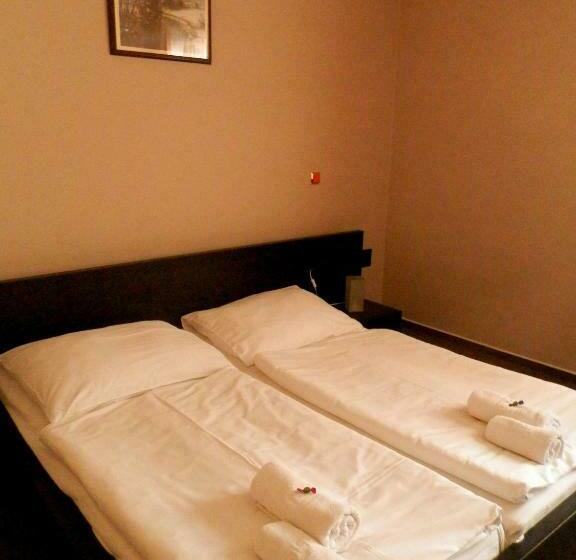 غرفة قياسية, Zlatá štika