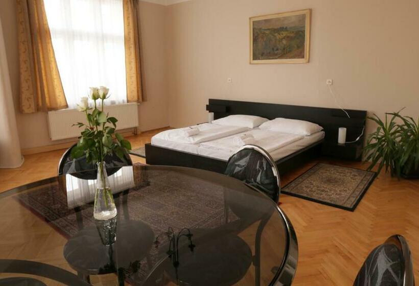 غرفة قياسية, Zlatá štika