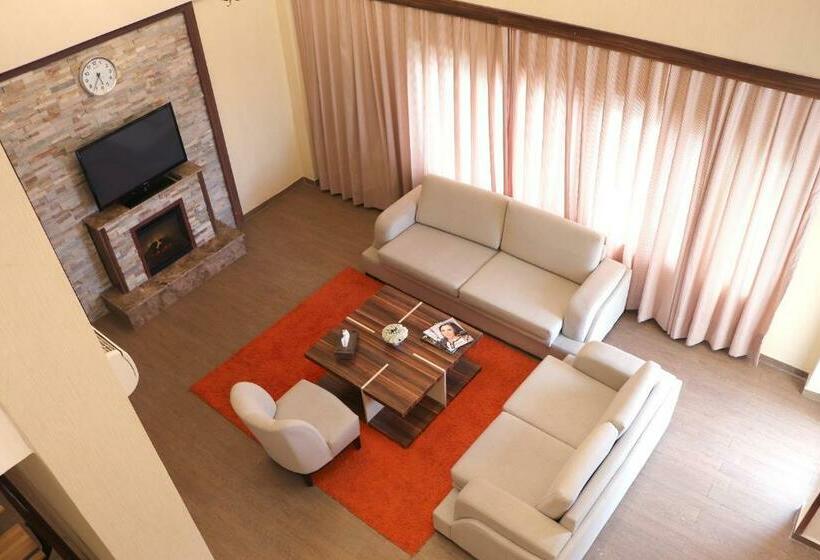 Вилла 3 Спальни, Korek Mountain Resort