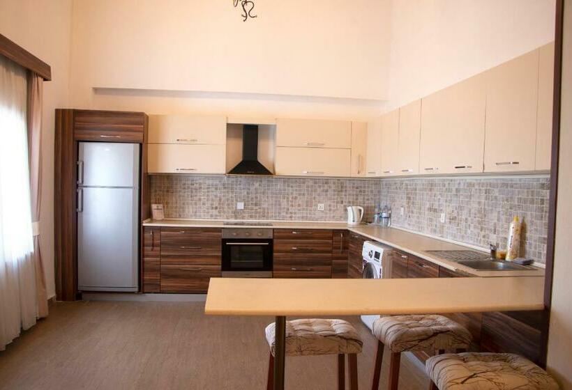 ویلای 3 خوابه, Korek Mountain Resort