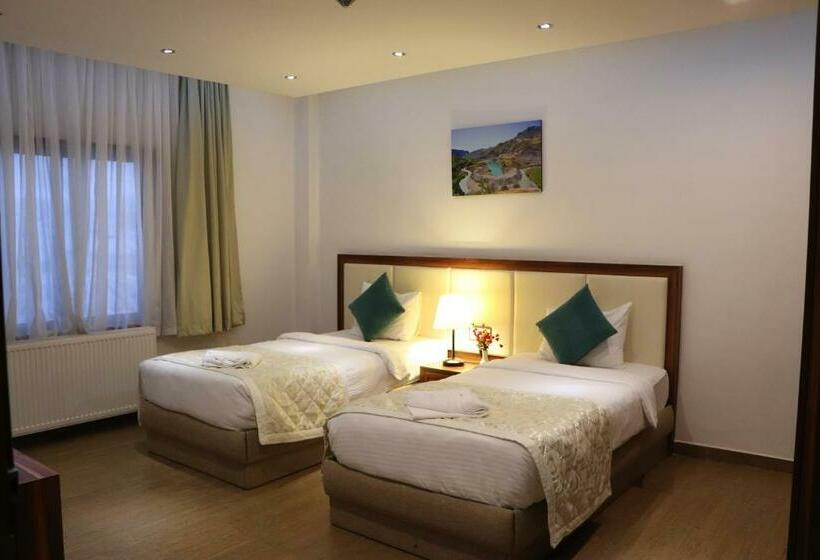 ویلای 2 خوابه, Korek Mountain Resort