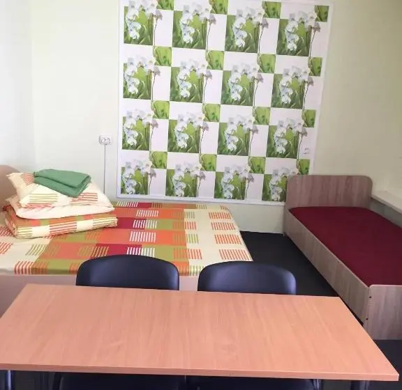 اتاق خانوادگی, Motelis Jonučiai