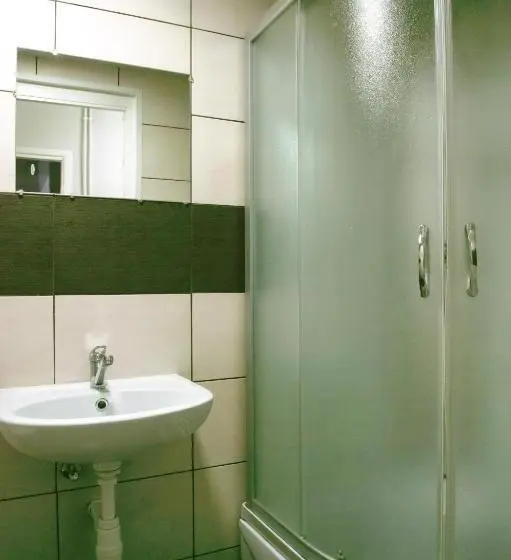 اتاق استاندارد سه نفره, Motelis Jonučiai