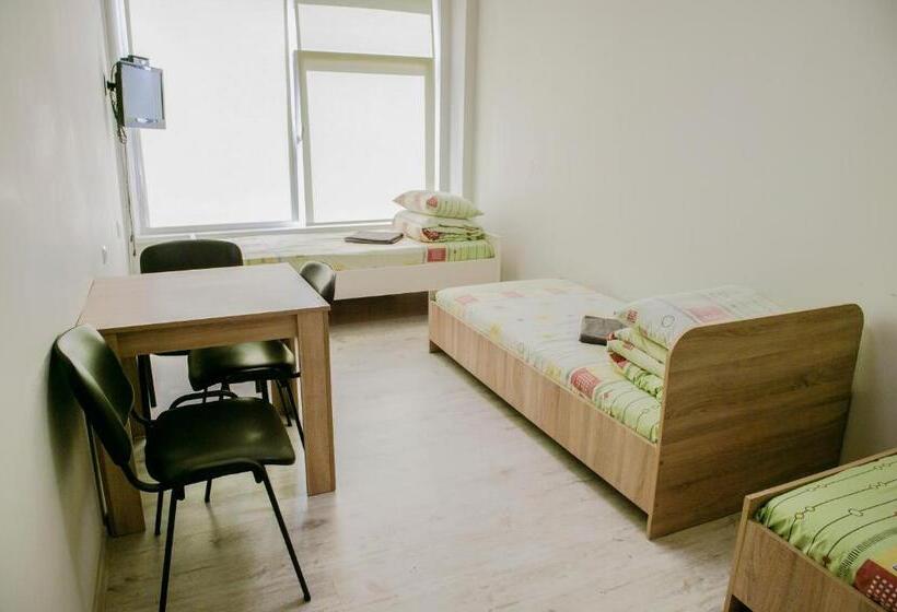 اتاق استاندارد سه نفره, Motelis Jonučiai