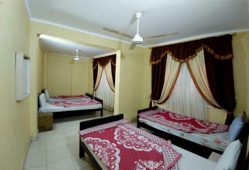 اتاق استاندارد چهارنفره با سرویس بهداشتی مشترک, Sun Hostel Cairo