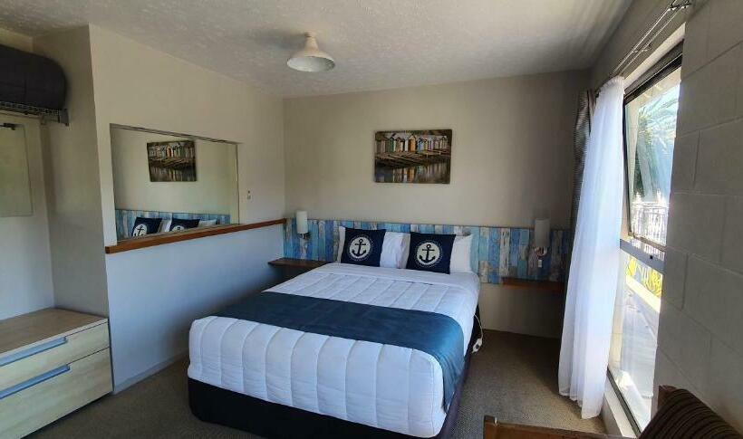 Люкс, Akaroa Waterfront Motels