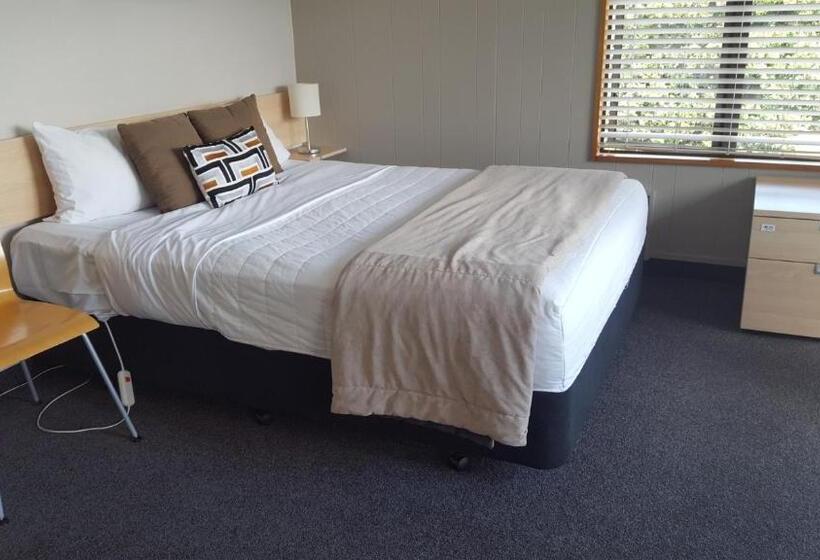 חדר משפחתי, Akaroa Waterfront Motels