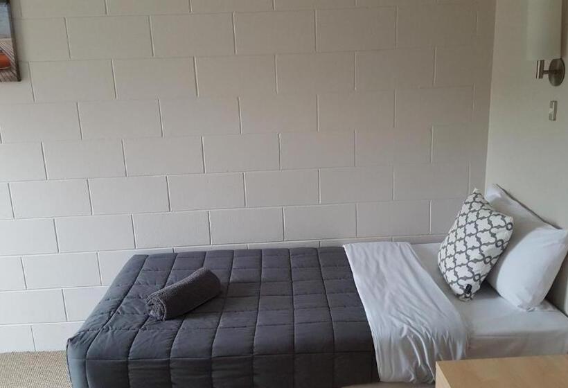 Апартаменты 2 Спальни, Akaroa Waterfront Motels