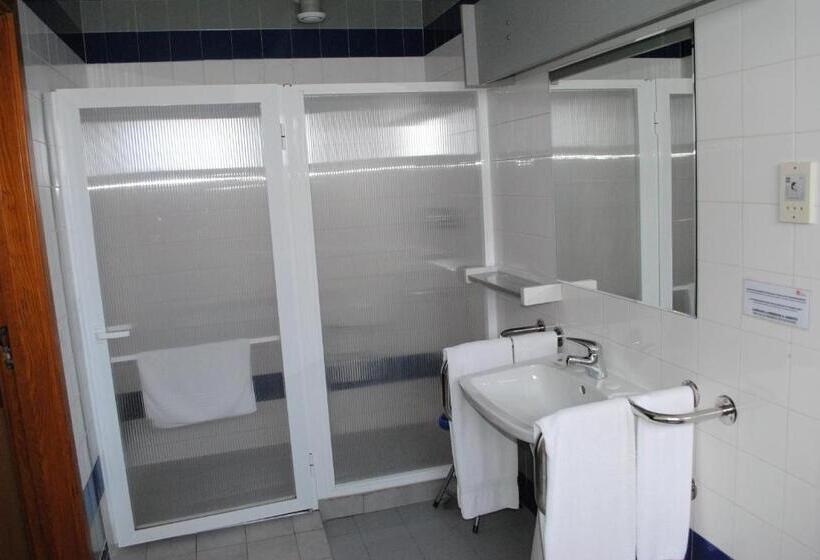 غرفة قياسية لذوى الاحتياجات الخاصة, Hi Castelo Branco   Pousada De Juventude