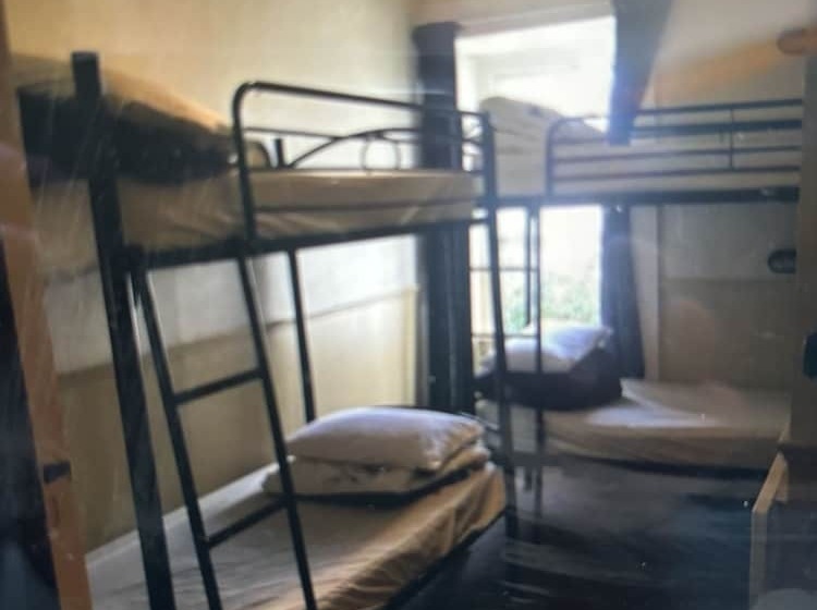 Кровать в Общей Комнате, Worldwide Backpackers