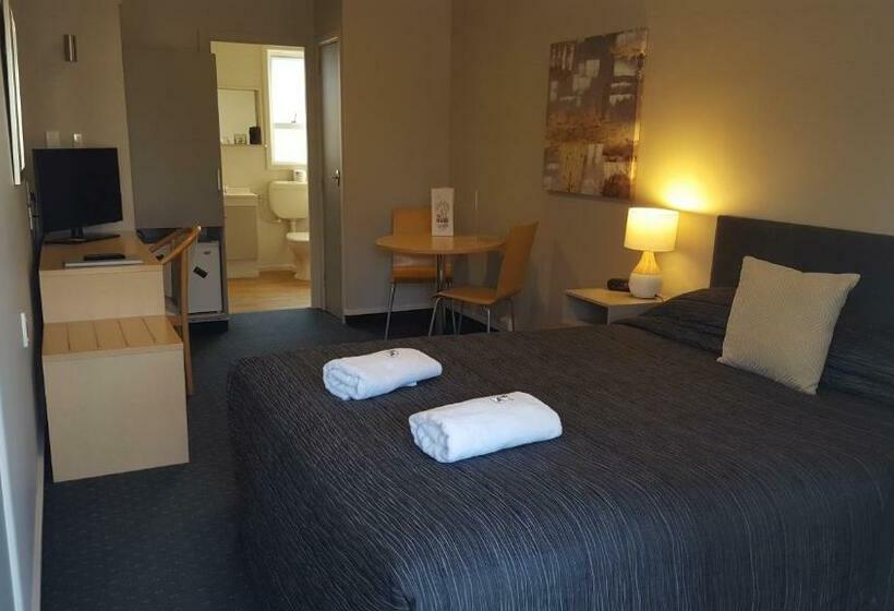 استودیوی استاندارد, Amble Inn Motel