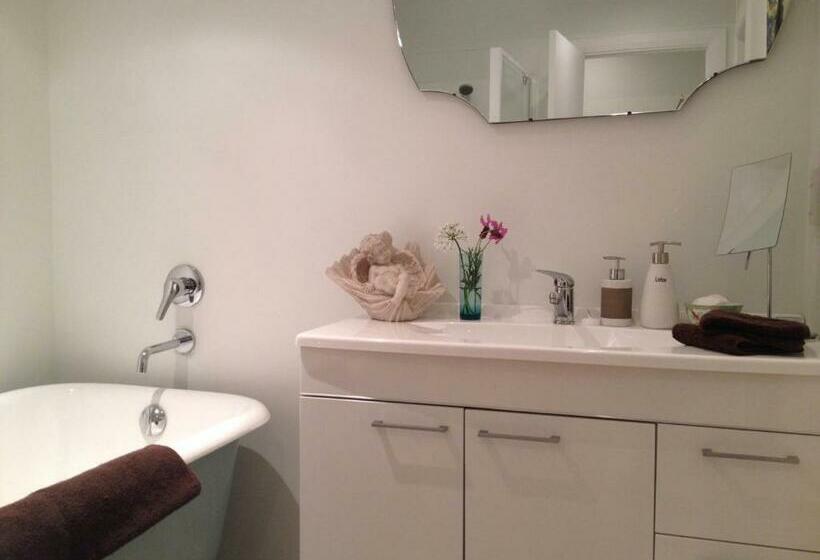 テラス付き１ベッドルームアパートメント, Blythcliffe