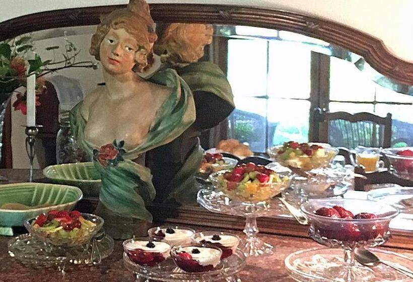 スタンダードルーム, Blythcliffe