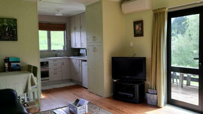 Дом 1 Спальня, Earthsounds Country Cottage